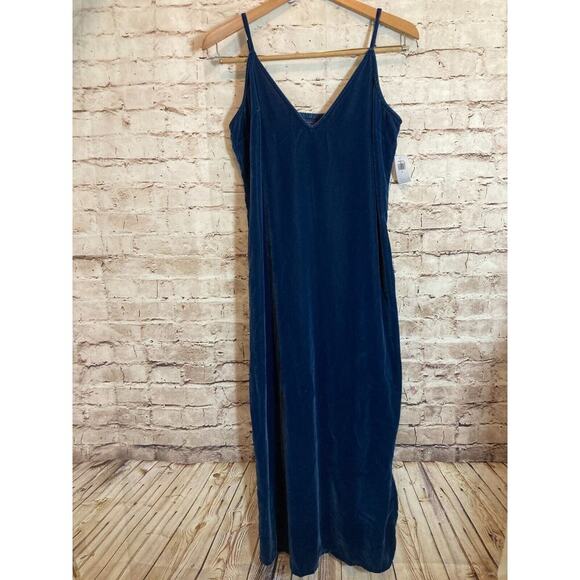 Old Navy Maxi Dress Womens Medium Teal Blue Velvet Side Slit Smocked‎ Stretch - Picture 1 of 15